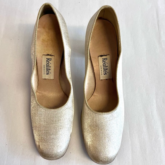 Vintage 1960s Gold Metallic Pumps Fits Size 8-9 Narrow Midcentury Sixties 60's - Picture 7 of 9
